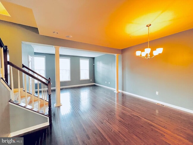 Building Photo - 15206 Lady Lauren Ln