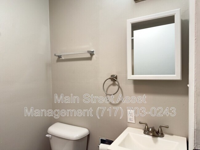 Building Photo - 31 Union St