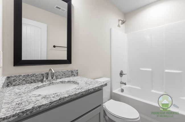 Building Photo - 203 Liberty Dr