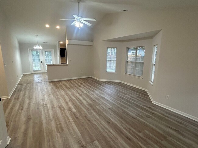 Building Photo - 3613 Farmington Pl