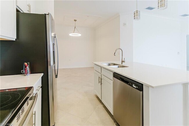 Building Photo - 5527 Double Eagle Cir