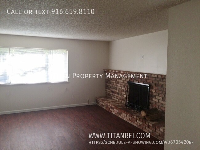 Building Photo - 770 Carro Dr