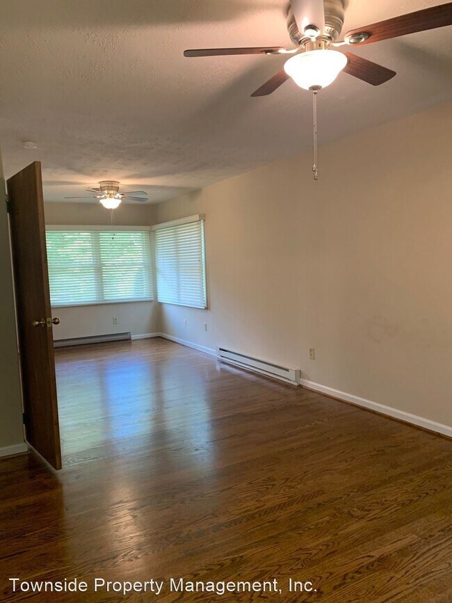 Building Photo - 5 br, 3 bath House - 924 McBryde Lane