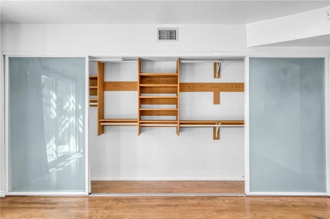 Building Photo - 10206 Nevada Ave