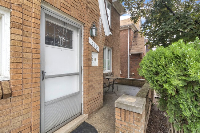 Building Photo - 17185 Quincy St