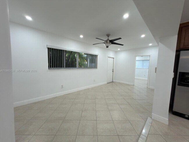 Building Photo - 11840 SW 81st Rd