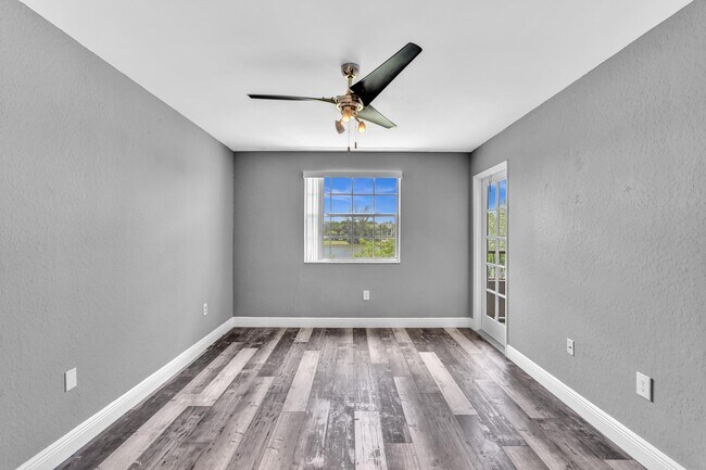 Building Photo - 2850 N Oakland Forest Dr