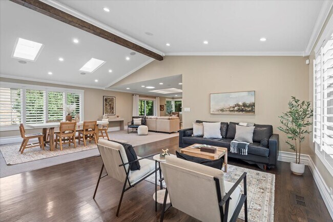 Building Photo - 8022 Deer Creek Rd