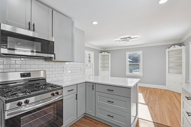 Building Photo - 5315 73rd St