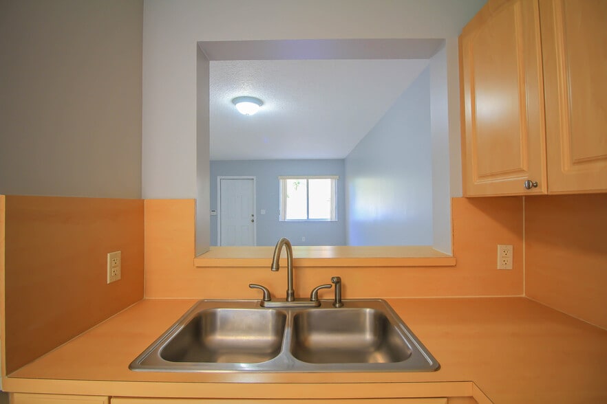 Building Photo - 630 NW 79th Ter