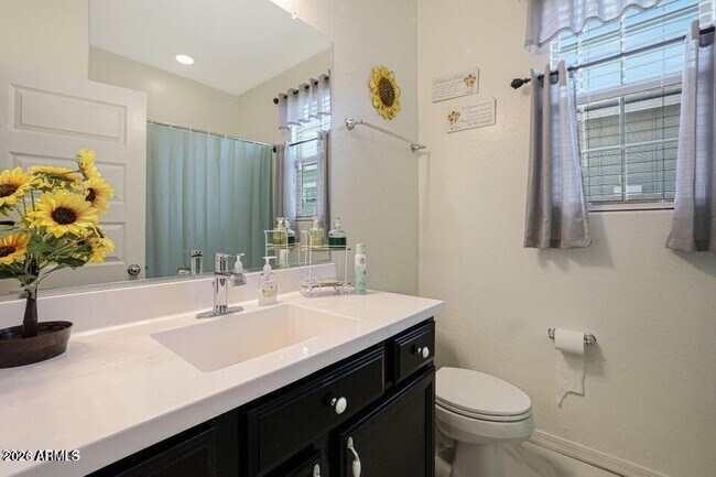 Building Photo - 2112 S 123rd Ln