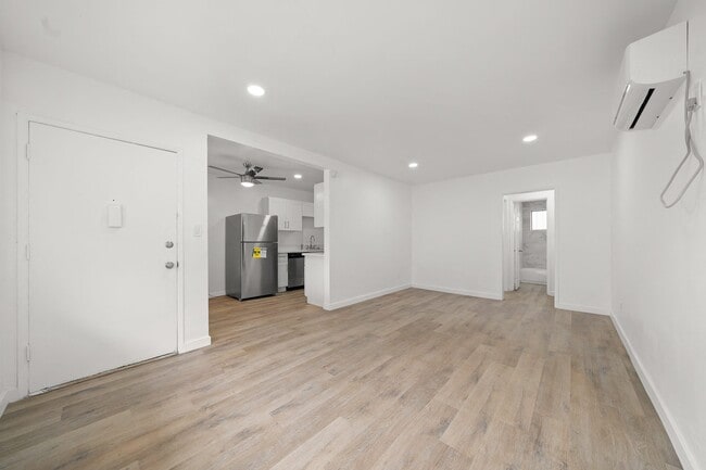 Floorplan - 839-845 Glenway Drive