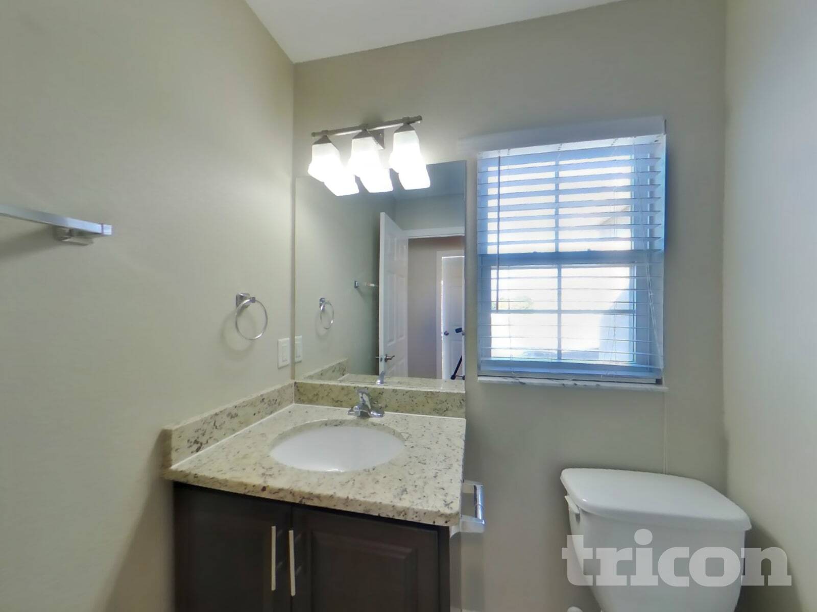 Building Photo - 2304 Whitley Ln