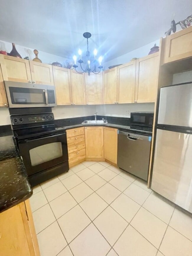 Building Photo - Furnished 1 Bed and 1 Bath at Kaiolu Sunrise !