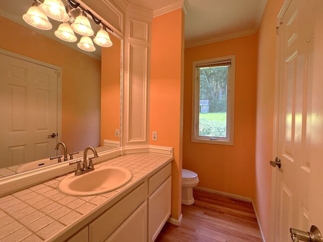 Building Photo - Luxury living in Gig Harbor!