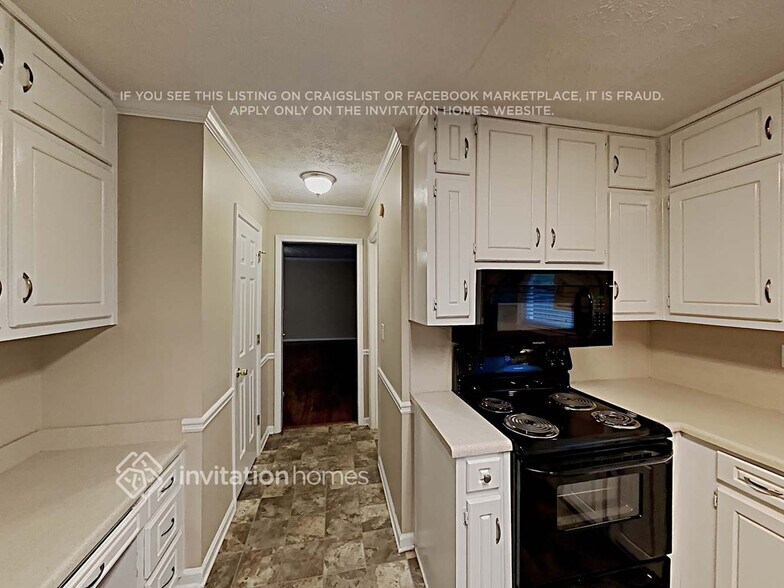Building Photo - 640 Johns Landing Way