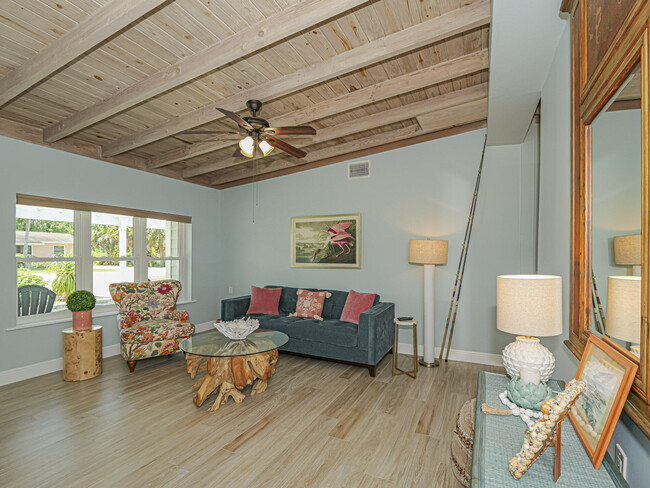 Building Photo - 13630 N Indian River Dr