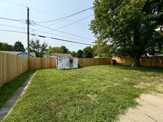 Building Photo - 1401 E 23rd Ave