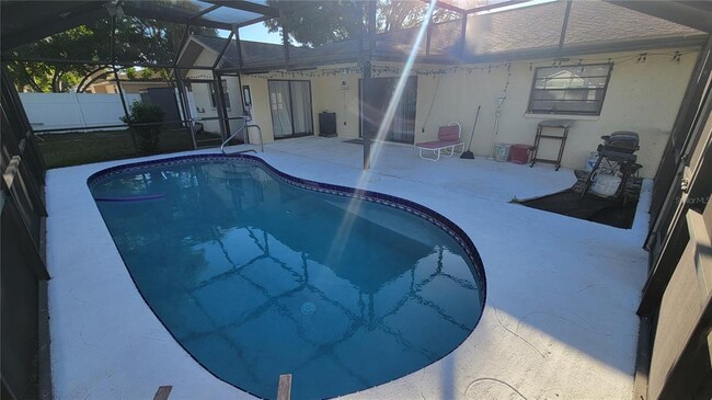 Building Photo - 8427 Brandeis Cir E