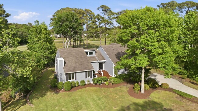 Building Photo - 304 Lord Granville Dr