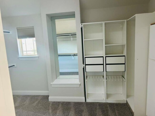 Building Photo - 2608 Pecan Creek Dr