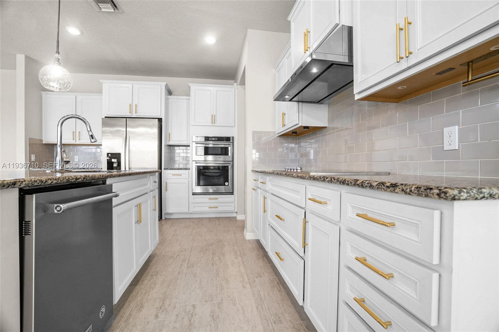 Building Photo - 8197 Hanoverian Dr