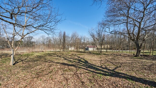 Building Photo - Coming Soon: 3BR, 2BA house in the county.