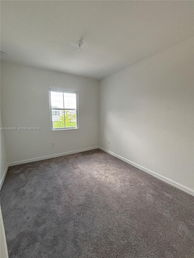 Building Photo - 2622 SE 10th St