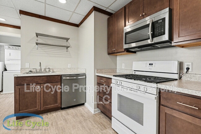 Building Photo - 18 Indiana Ave SW