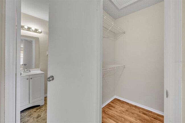 Building Photo - 4124 Pershing Pointe Pl