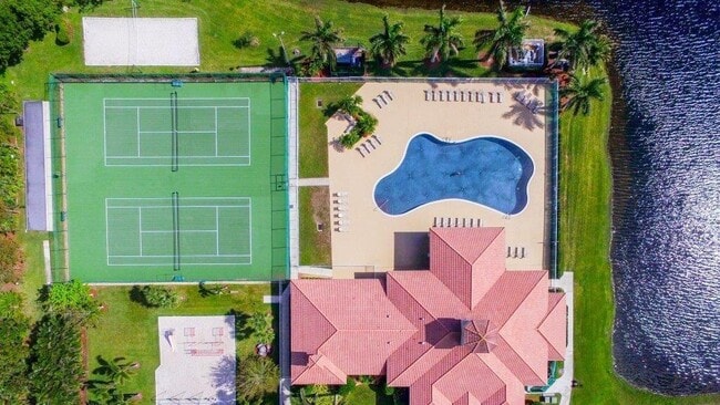 Building Photo - 6136 Santa Margarito Dr