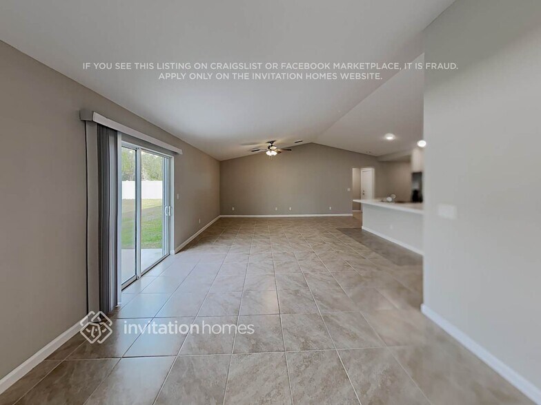 Building Photo - 1909 SW Hampshire Ln