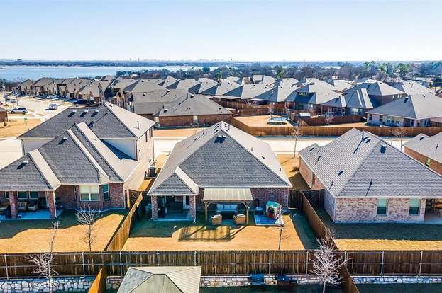 Building Photo - 3309 Comal Dr