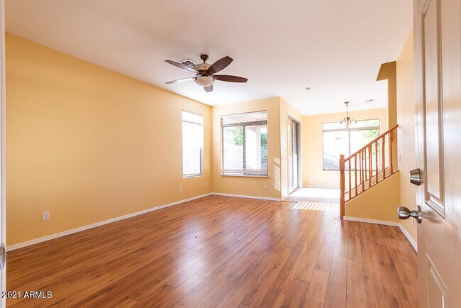Building Photo - 1296 E Weatherby Way