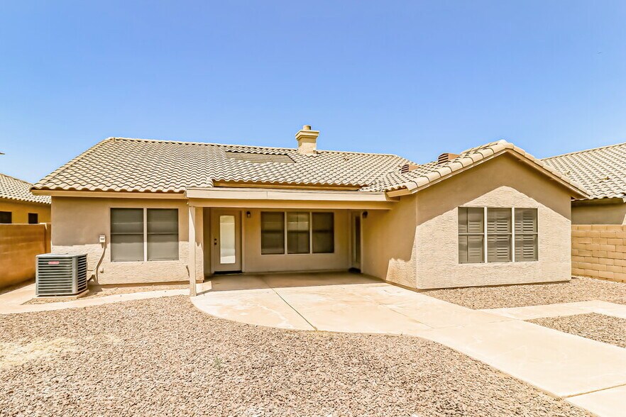 Building Photo - 17205 N Chance Dr