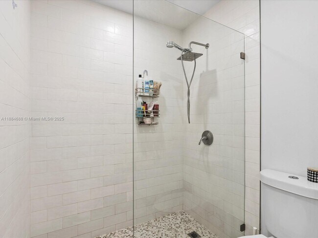 Building Photo - 3400 Emerald Oaks Dr