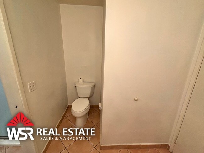 Building Photo - Home for rent in Canyon Crest!