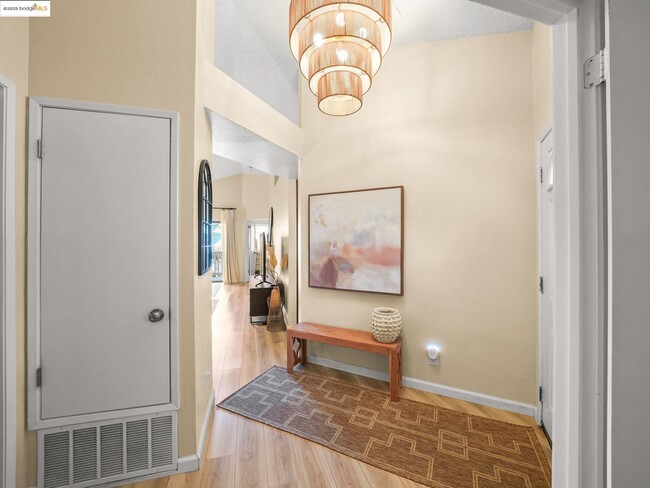 Building Photo - 806 Devonwood