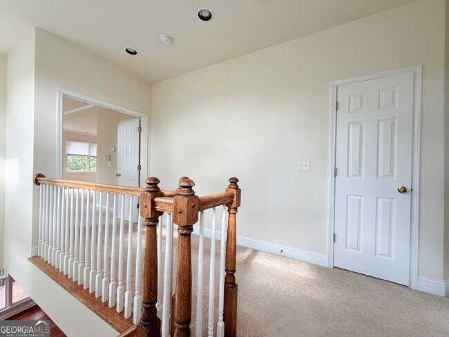 Building Photo - 1221 Creekside Pl SE