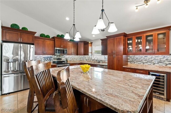 Building Photo - 1250 Silverstrand Dr