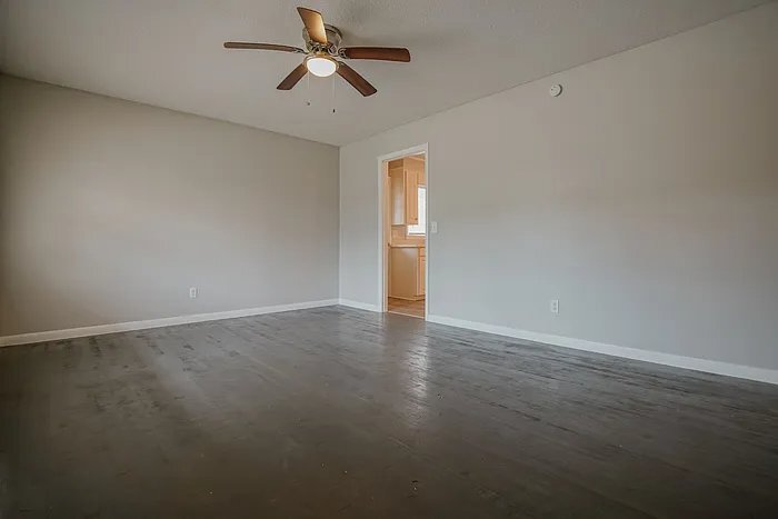Building Photo - 501 Todd Branch Dr