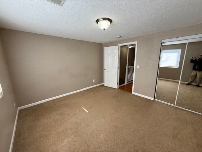 Building Photo - Wheat Ridge 2-story