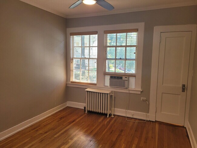 Building Photo - 169 Peachtree Cir NE