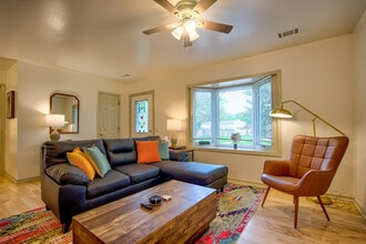 Building Photo - 23 Craig Ave