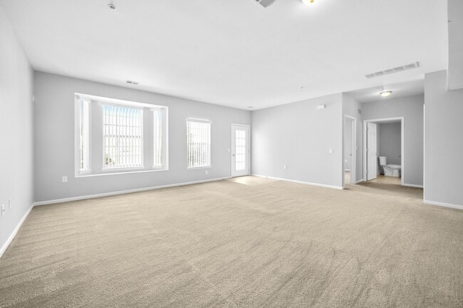 Building Photo - 14152 Webster Dr