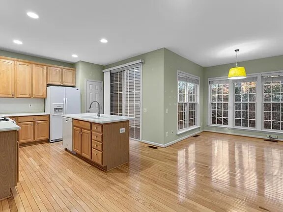 Kitchen (Main Level) - 6215 Split Creek Ln