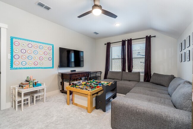 Building Photo - 968 Ford Pines Ln