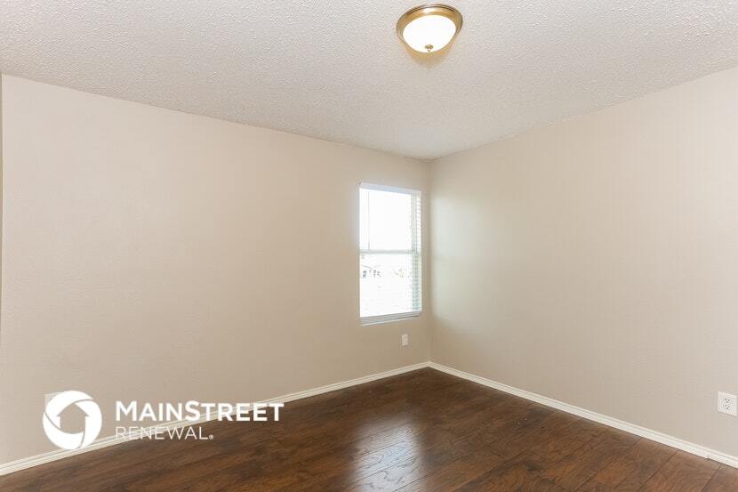 Building Photo - 3011 Clemente Dr