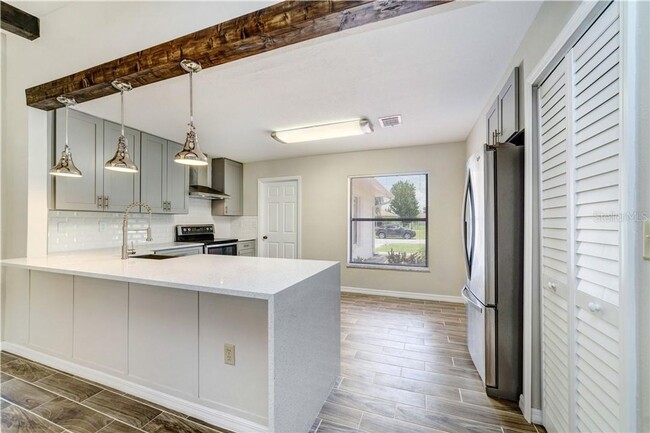 Building Photo - Beautiful Totally Remodeled Home!