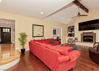 Building Photo - 26055 Hurlingham Rd